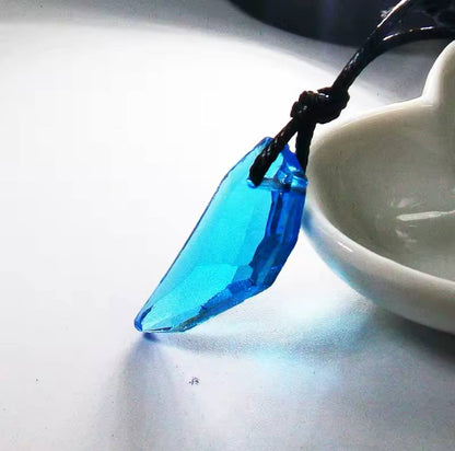 Colgante de piedra lunar azul H2O